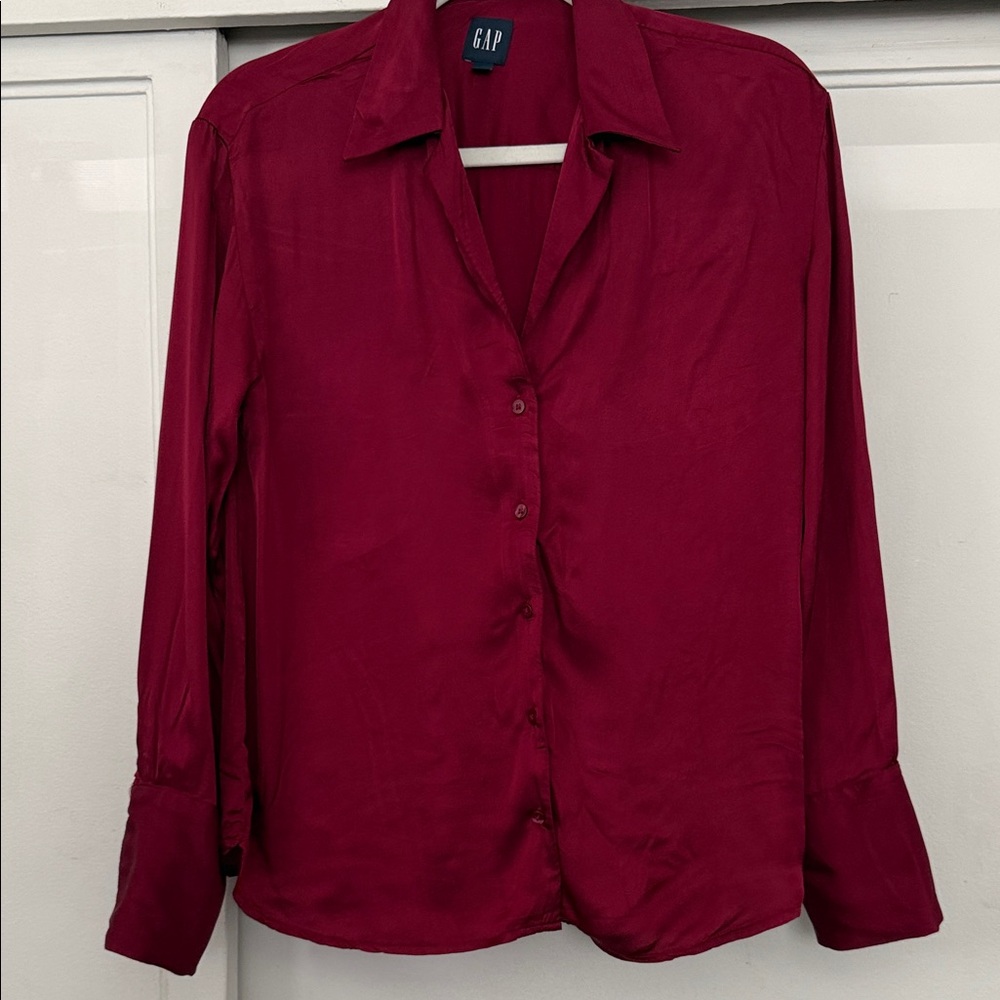GAP Women's Deep Berry Button-Down Shirt